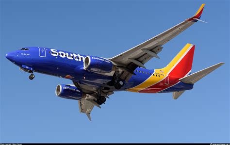 N Wn Southwest Airlines Boeing H Wl Photo By Marc Charon Id