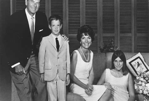 Surprising Public Figures Who Posed Nude Toptenz Net