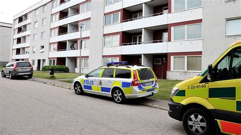 Ung Kvinna Hittad Död Polisen Utreder Mord Svt Nyheter