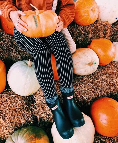 Vsco Foreverspookyseason Fall Photoshoot Fashion Fall Outfits