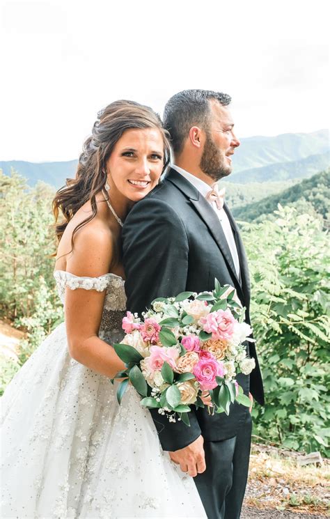 Brandy And Billy Net Worth, Career, Income Sources, & More