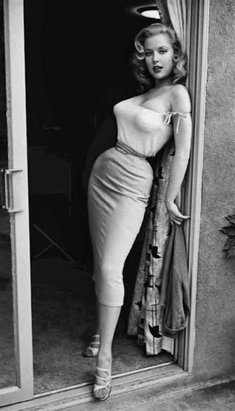 The Girl With The Impossible Waist Betty Brosmer Fashion Vintage