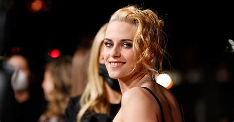 Kristen Stewarts Engagement Ring Is Diamond Free