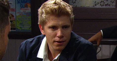 Emmerdale Robert Sugden Return Sealed As Fans Twig Major Prison