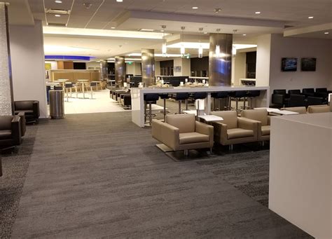 Delta Sky Club Atlanta Airport Concourse E Seating Points With A Crew