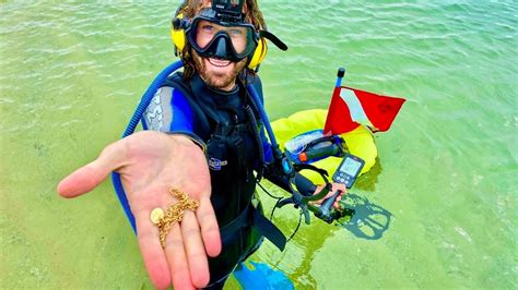 Finding Gold At Frances Richest Beach Metal Detecting Underwater