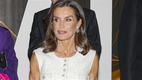 La Reina Letizia Inspira A Las Novias Que No Quieren El Vestido Cl Sico