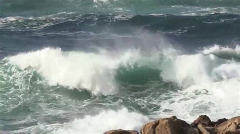 Alerta Amarilla Por Oleaje Y Viento En Galicia