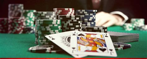 Poker Bluffing Strategy and When You Should Bluff in Online Poker | Ignition Casino