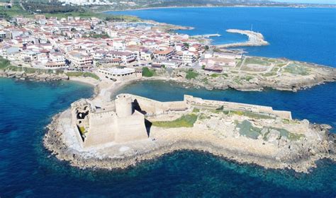 Le Castella A Natural Terrace In The Sea