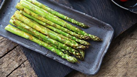 Gebratener grüner Spargel WELT