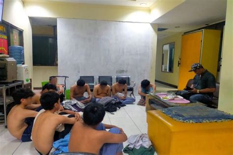 Hendak Tawuran 10 Pelajar SMK Di Kota Bogor Ditangkap Polisi