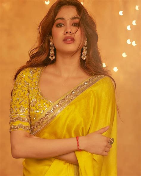 Janhvi Kapoor In Yellow Saree Hot Photos Photos Hd Images Pictures Stills First Look Posters