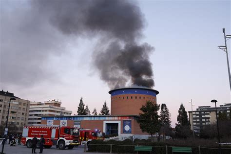 Un Incendio Sin Víctimas Causa Graves Daños Materiales En El Planetario De Pamplona Andalucía