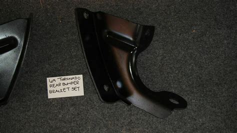 1969 OLDSMOBILE TORONADO REAR BUMPER BRACE BRACKET SET 88