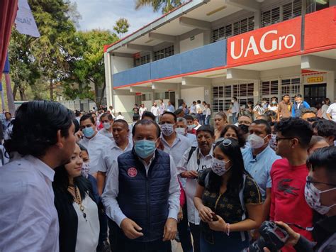 Acto Universitario Se Convierte En Mitin De Javier Saldaña Quien Busca La Rectoría Revista