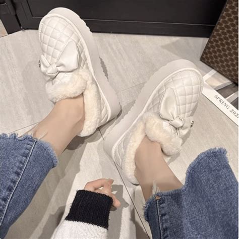 Модные белые мокасины с мехом женские на высокой подошве платформе ...