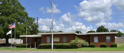 Cross County Veterans Building, Wynne, Arkansas Editorial Image - Image of building, local ...