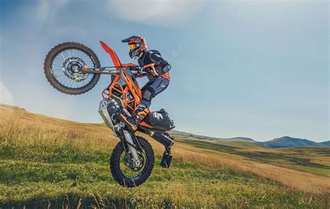 Nuevas Ktm Enduro R Y Smc R Con Abs En Curva Moto Pro