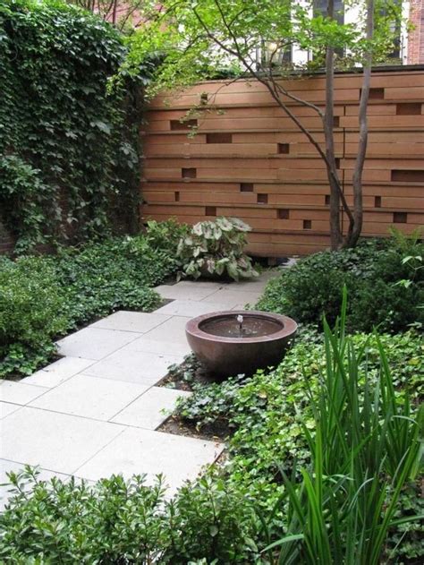 Amazing Small Courtyard Garden Design Ideas 15 - PIMPHOMEE