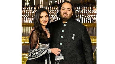 Anant Ambani Menikah Unggahan Para Sahabatnya Viral Pamer Diberi Jam