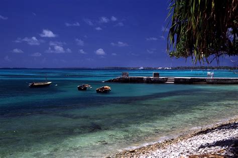 File:Tuvalu - Funafuti - Beach.jpg - Wikipedia, the free encyclopedia