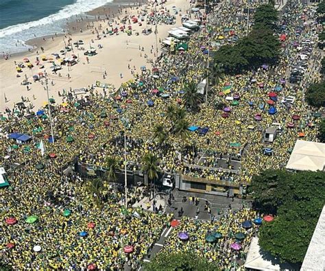 Jair Bolsonaro Realiza Ato Milhares De Apoiadores Em Copacabana