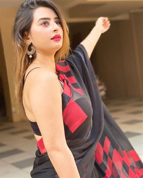 Indian Saree Model Ankita Dave Hot Saree Images