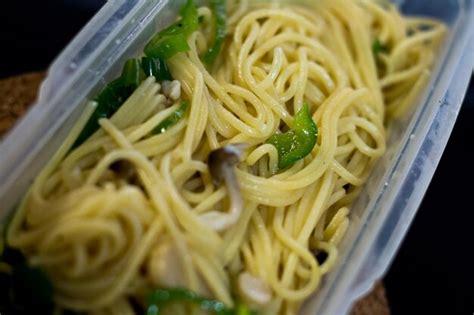 Premium Photo Close Up Of Spaghetti In Container