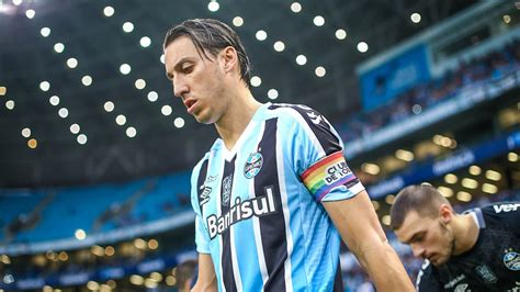 Quais são as condições do Grêmio para manter Geromel em 2024