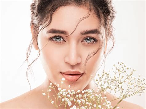 Скачать обои girl hot sexy eyes smile beautiful figure model