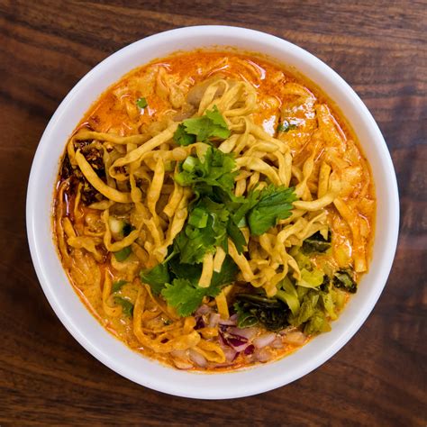 Khao Soi A Northern Thai Chicken Curry Noodle Soup At The Grand