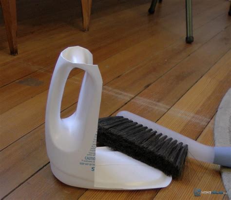 Diy Dustpan Cleaning Hack Free Ecofriendly And Great In A Pinch