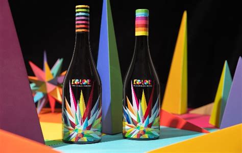 Kolor 2020 el tinto que une el arte de Raúl Pérez y Okuda San Miguel