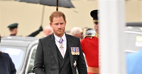 Prince Harry Cette Photo De Son Fils Archie Qui Fait Mal Le Roi