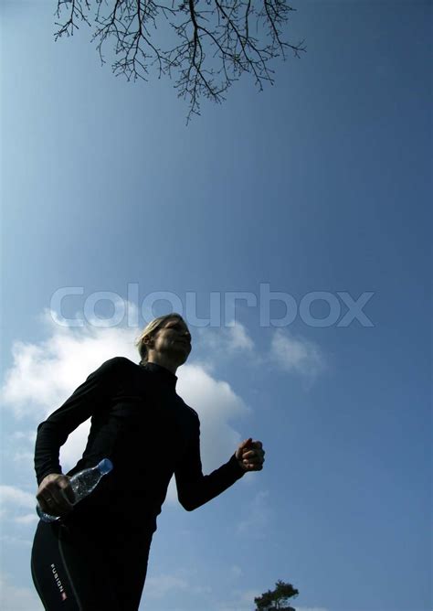 Aktive Sportliche Blonde Frau L Uft Stock Bild Colourbox