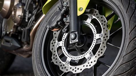 A Naked Bikes Bis Ps Im Test Motorradonline De