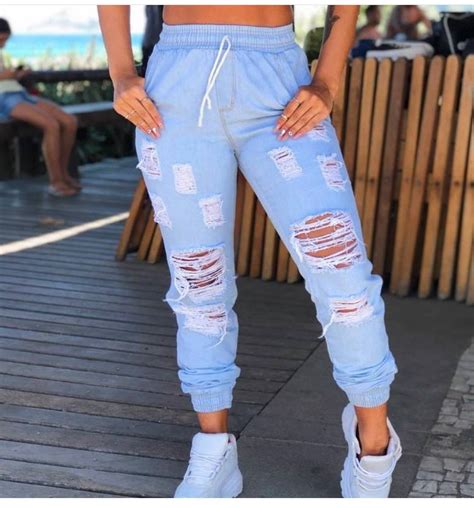 Calça Jeans Feminina Jogger Lavagem Clara