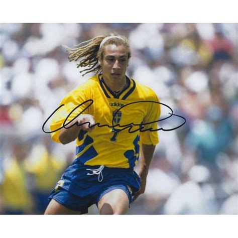 Henrik Larsson Autograph