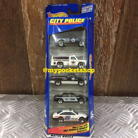 Hot Wheels CITY POLICE Gift Pack 5 Car Set 1998 Hotwheels 5 Car Box Set Toys Games