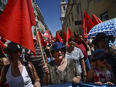 G Milhares De Pessoas V O S Ruas Em Lisboa Contra Austeridade