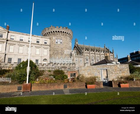 Dublin Castle from Dubhlinn Gardens, (Dublin Gardens), Dublin Castle ...