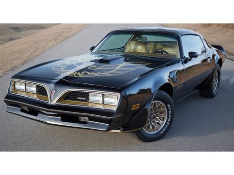 Pontiac firebird trans am 1977 - tiklotours