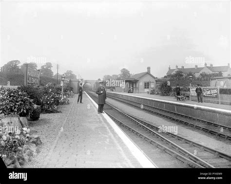 1920s Railway Station Black And White Stock Photos And Images Alamy