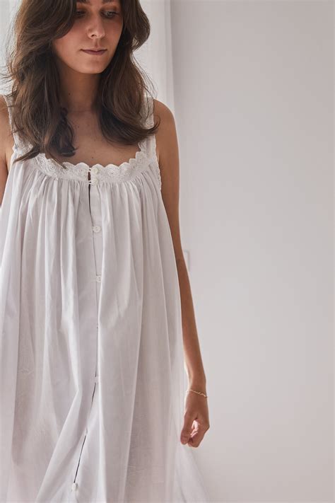 Clothing – issa