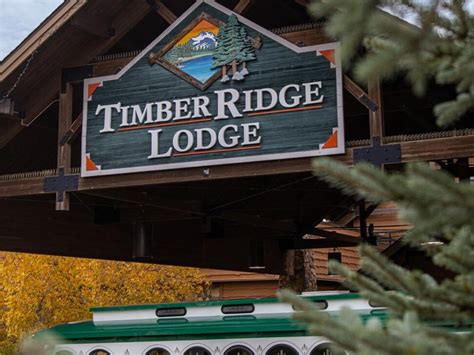 Lake Geneva Fall Attractions & Events | Timber Ridge Lodge