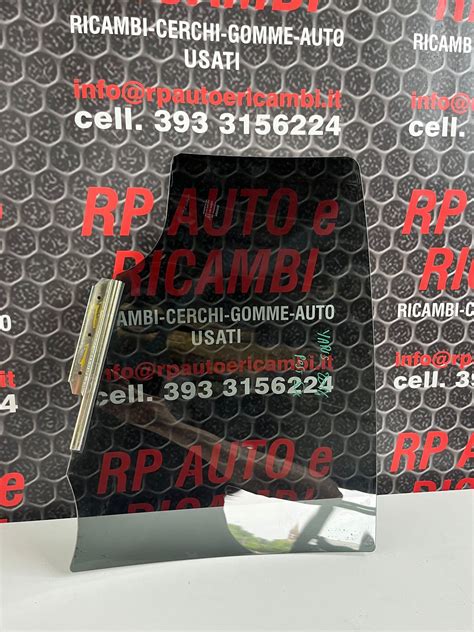 VETRO SCENDENTE POSTERIORE SINISTRO TOYOTA Yaris Serie 681400D210 14 16