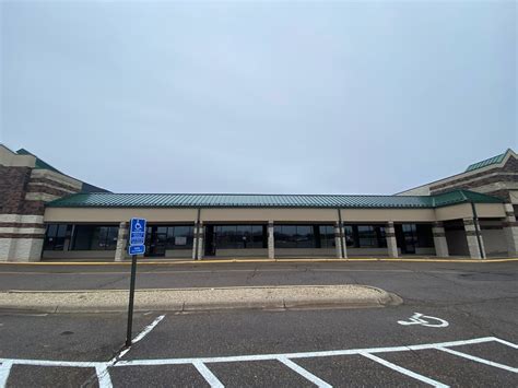 1715-1749 Beam Ave, Maplewood, MN 55109 - Birch Run Station | LoopNet