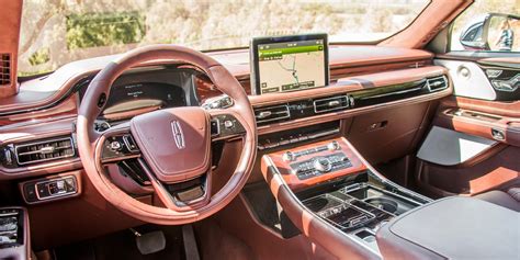 2020 Lincoln Aviator interior photos and drive review