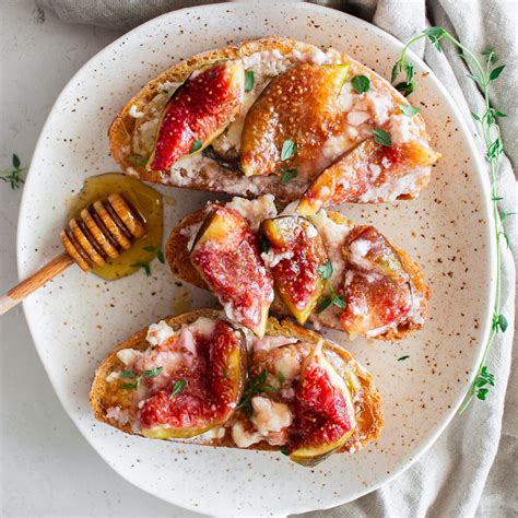 The Best Baked Feta Recipe With Figs And Honey